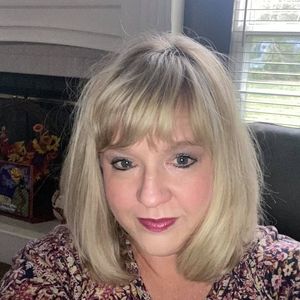 Meet your Posher, Shari